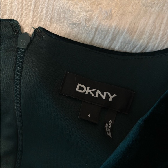 green midi dress - Picture 4 of 4